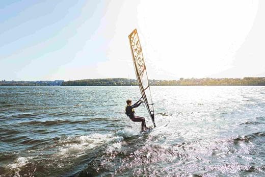 ile-kosztuje-windsurfing